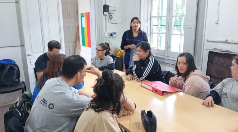 Impulsan programa inclusivo de alfabetización