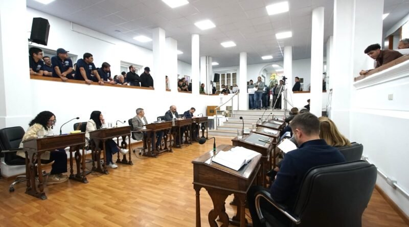 Debatieron suba de tarifas y un  comodato en audiencia pública