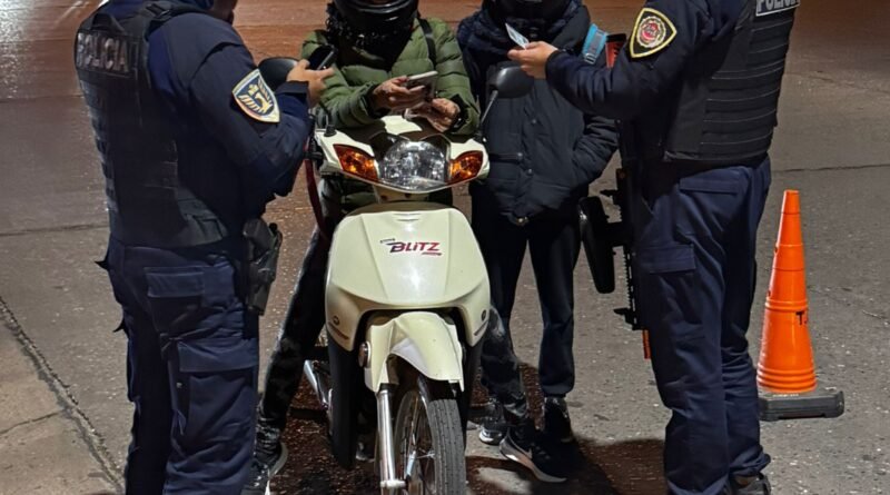 Megaoperativo en Villa Nueva: secuestran motos robadas y caen siete detenidos