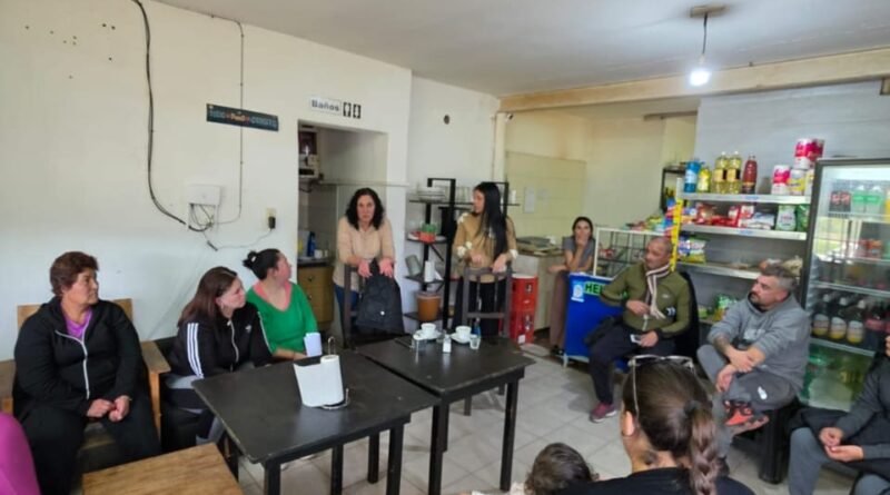 González y Acevedo pusieron el foco en el estado de espacios públicos y la falta de respuestas en San Nicolás