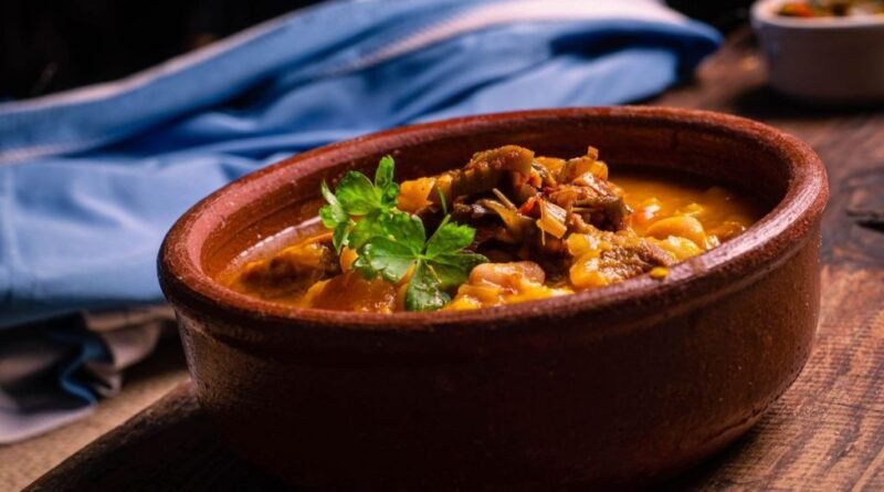 Córdoba celebra el 25 de Mayo con locro, tradición y grandes fiestas populares