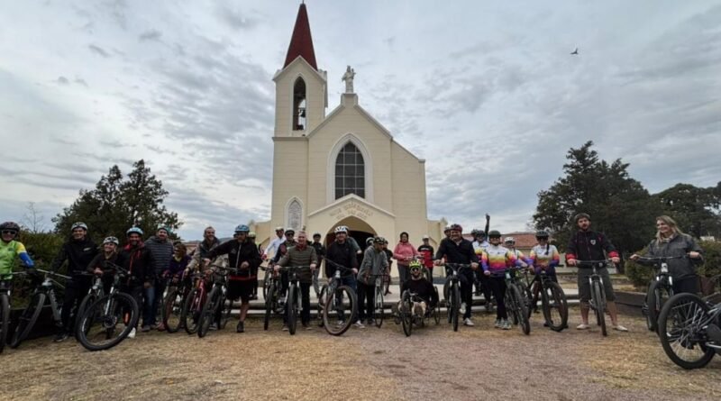 La Cumbre fue escenario del lanzamiento del Mes del Cicloturismo 2026