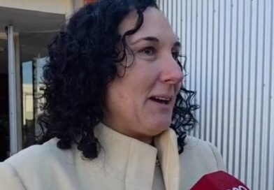 González: «Preocupa que recién ahora el intendente les pida a sus funcionarios escuchar al vecino»