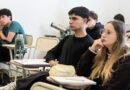 Viajar y estudiar para recibirse de Comunicador Social: la historia de Francisco