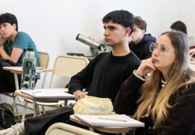 Viajar y estudiar para recibirse de Comunicador Social: la historia de Francisco