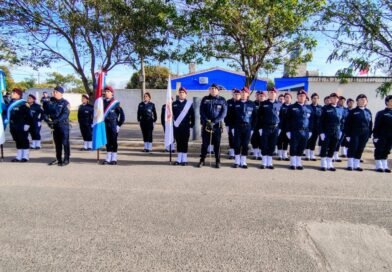 La «Academia de Policía» ya está en acción: 29 aspirantes salen a la calle