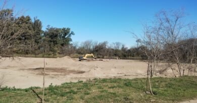 Obras contra las crecidas: trabajan en el río y la defensa de la Costanera