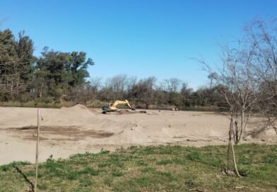 Obras contra las crecidas: trabajan en el río y la defensa de la Costanera