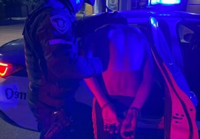 Hombre fue aprehendido por causar disturbios e insultar a transeúntes