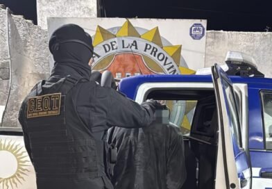 Tres detenidos y 190 gramos de marihuana secuestrados en barrio Los Olmos