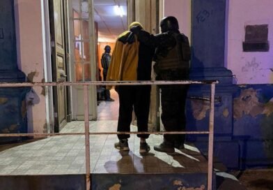 Desarticularon un punto de venta de cocaína y detuvieron a un hombre