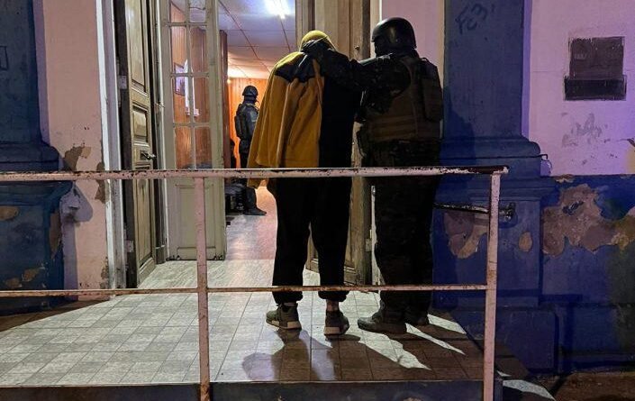Desarticularon un punto de venta de cocaína y detuvieron a un hombre