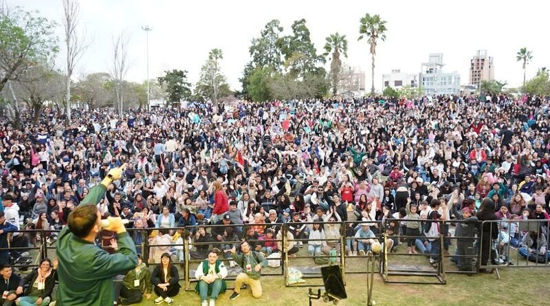 Primavera Live tendrá un botellero para impulsar la construcción de ladrillos PET