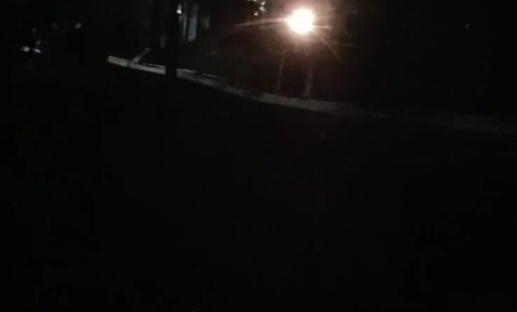 Vecinos de Los Chaleses reclaman por la falta de luz: “Nos dijeron que el 11 de agosto la íbamos a tener y no cumplieron”