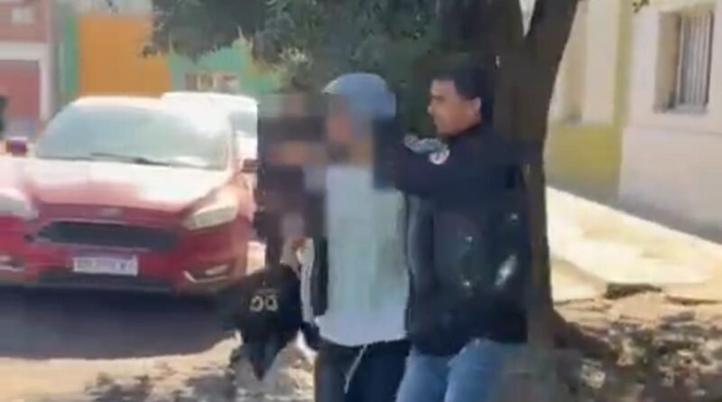 Tres detenidos por un robo a un kiosco 24 horas