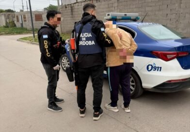 Cinco allanamientos y dos detenidos por un violento ataque en Villa Nueva