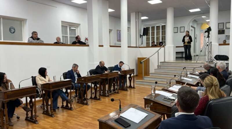 El Concejo realizó la audiencia pública por la modificación del Presupuesto Municipal 2026