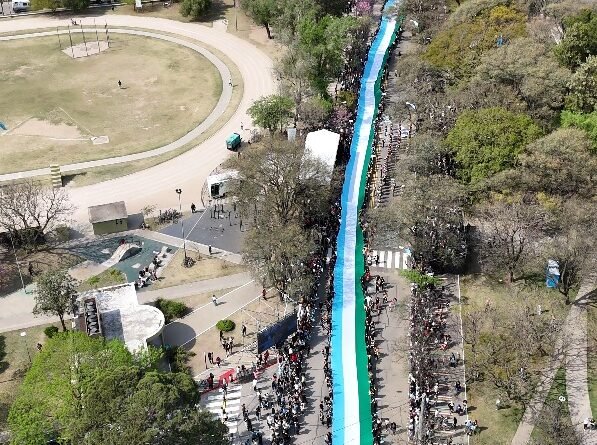 Villa María celebró sus 159 años con un multitudinario desfile