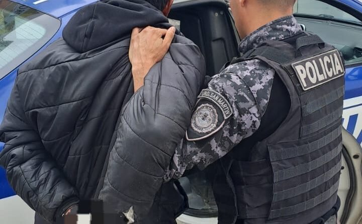 Aprehendieron a un hombre por provocar disturbios en barrio Bello Horizonte